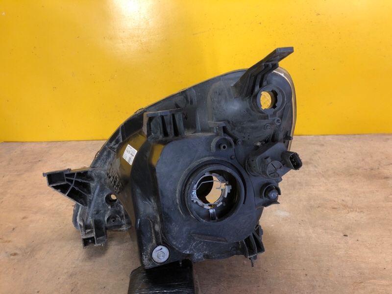 Фара правая CRV 02-06