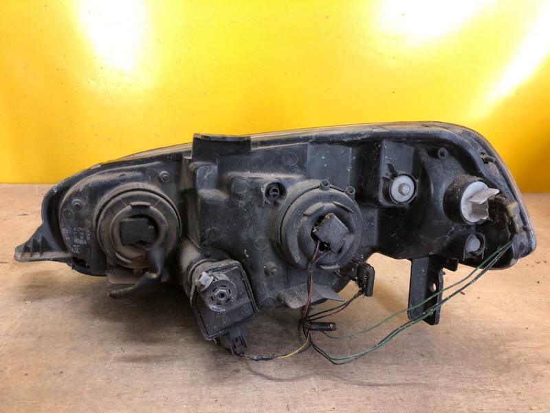 Фара правая HR-V 98–05