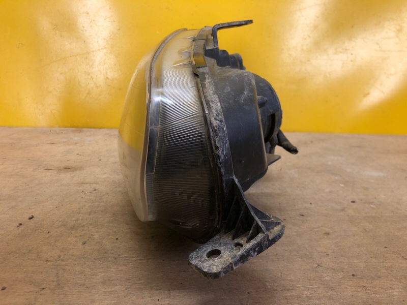 Фара правая HR-V 98–05