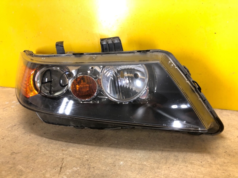 Фара правая HONDA ACCORD CL7 / TSX 03-08 Фара правая HONDA ACCORD CL7 / TSX 03-08