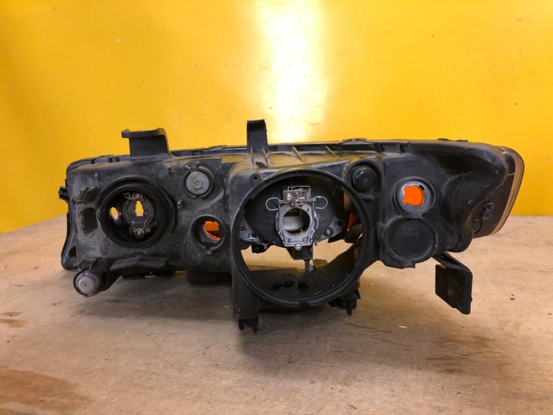 Фара правая ACCORD CL7 / TSX 03-08 Фара правая ACCORD CL7 / TSX 03-08
