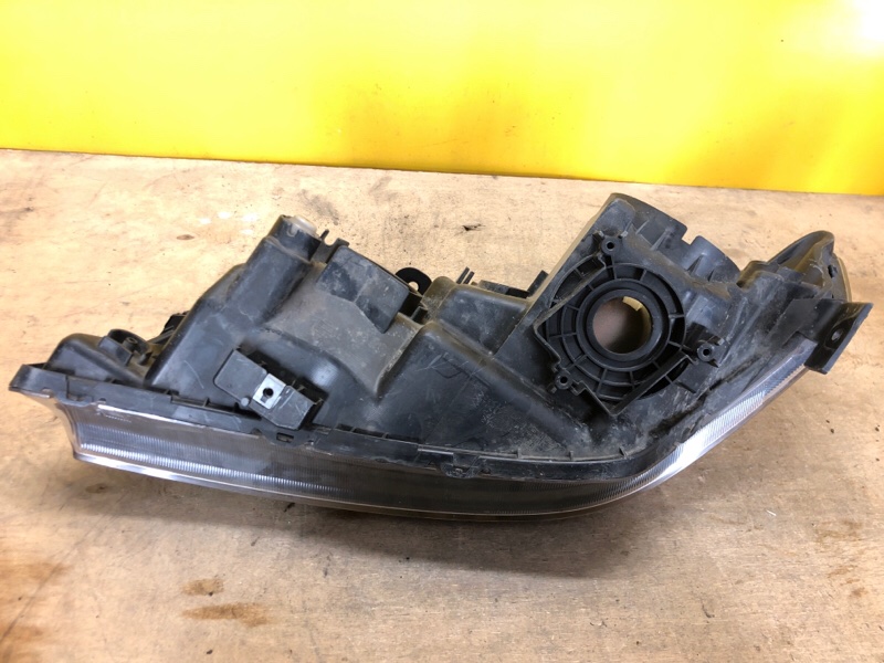 Фара правая ACCORD CL7 / TSX 03-08 Фара правая ACCORD CL7 / TSX 03-08