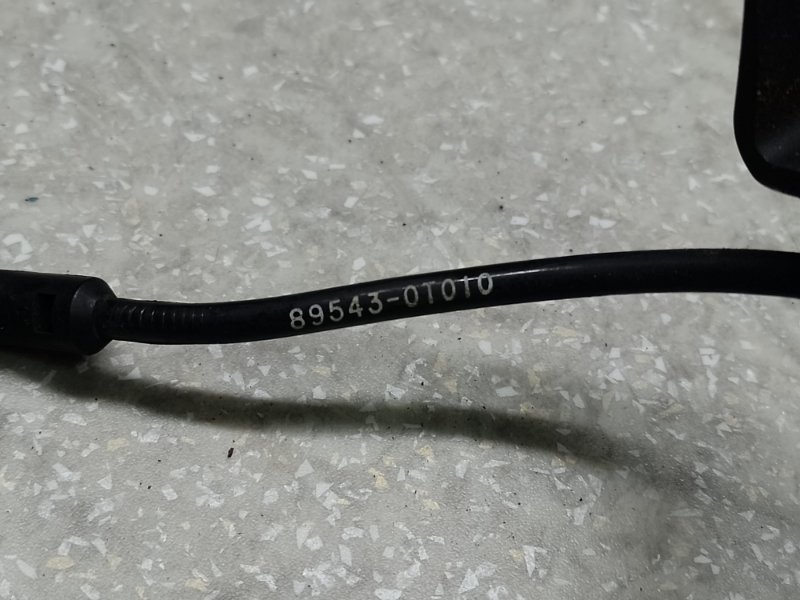 Датчик ABS передний левый VENZA 09-16 2009 3.5 2GR-FE