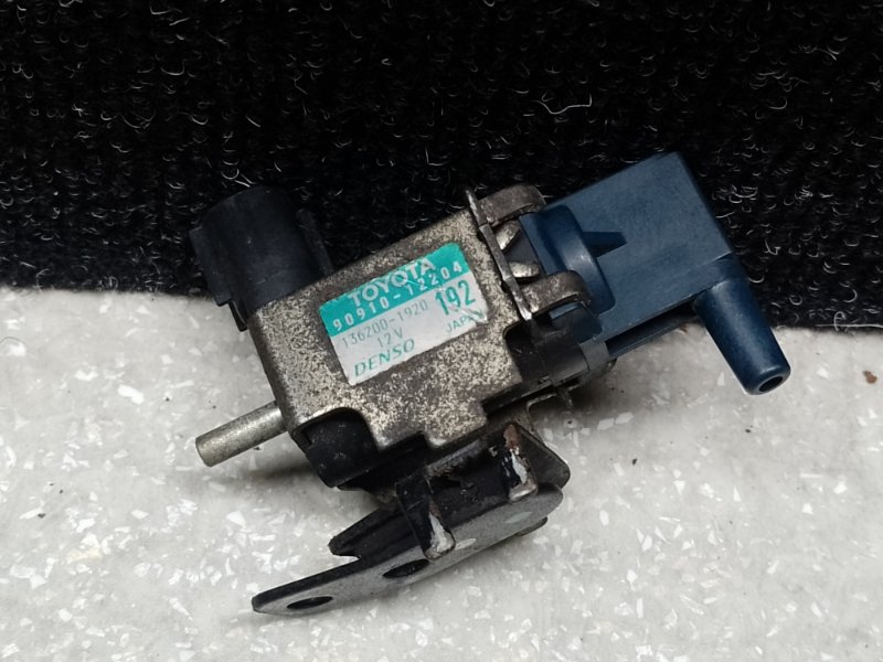 Клапан электромагнитный (вакуумный) TOYOTA VENZA 09-16 3.5 2GR-FE