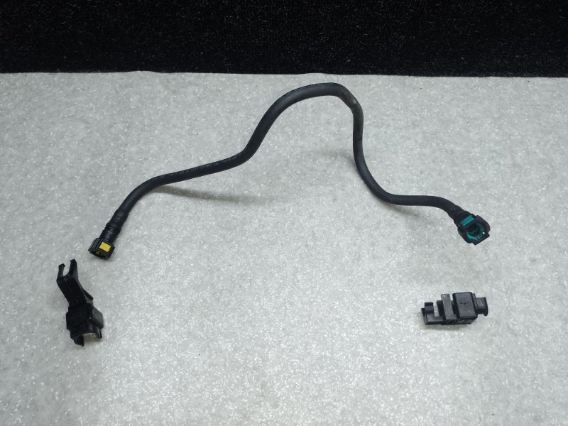 Трубка топливная TOYOTA VENZA 09-16 2009 3.5 2GR-FE 23901-0P010 Б/У