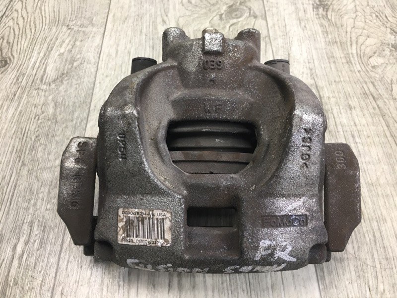 Суппорт тормозной передний правый FUSION 14- 2014 CD4 C25HDEX