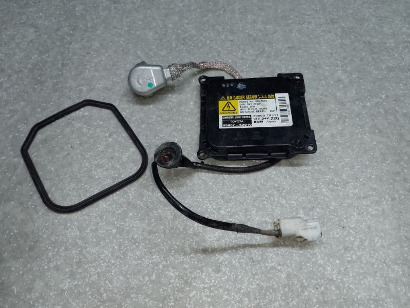 Блок розжига ксенона левый TOYOTA CAMRY 40 06-11 81107-33620 Б/У