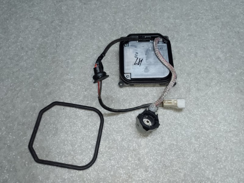 Блок розжига ксенона левый TOYOTA CAMRY 40 06-11