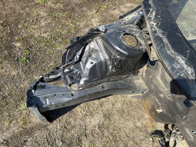 Четверть кузова передняя правый PRIUS 16- 2016 1.8 2ZRFXE