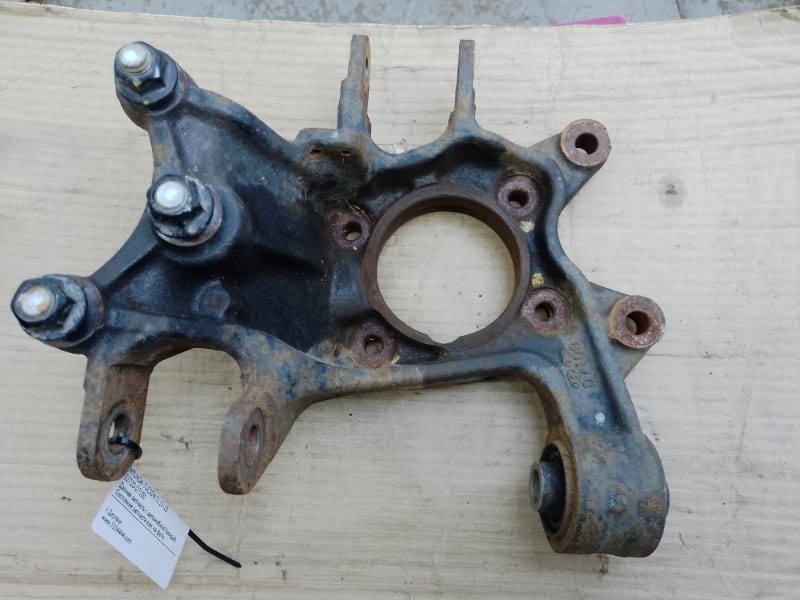 Цапфа задняя правая TUCSON TL 15-20