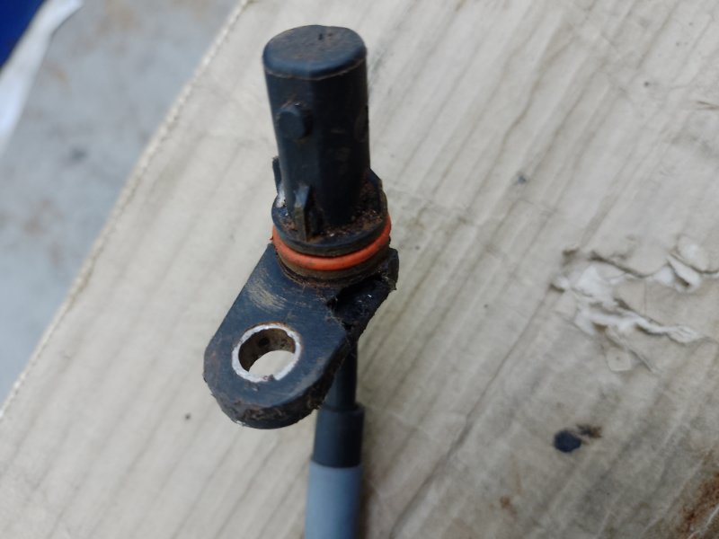 Датчик ABS задний правый TUCSON TL 15-20