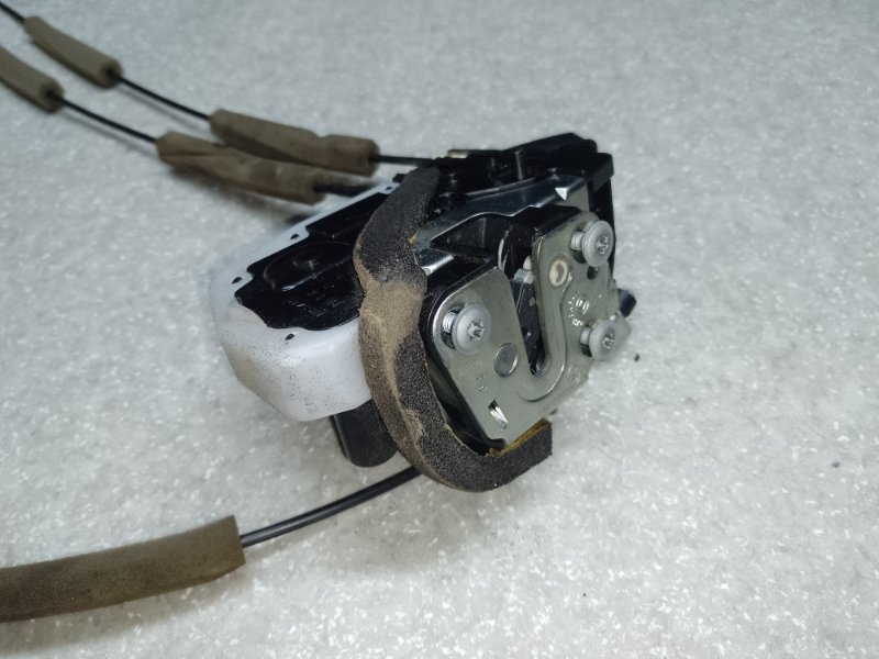 Запчасть замок двери задний левый NISSAN X-TRAIL/ROGUE T32 13-20 82501-4BA0A Б/У Замок двери задний левый NISSAN X-TRAIL/ROGUE T32 13-20 82501-4BA0A Б/У