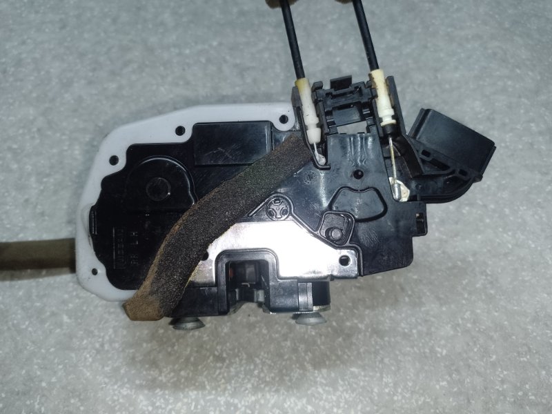 Замок двери задний левый NISSAN X-TRAIL/ROGUE T32 13-20 Замок двери задний левый NISSAN X-TRAIL/ROGUE T32 13-20