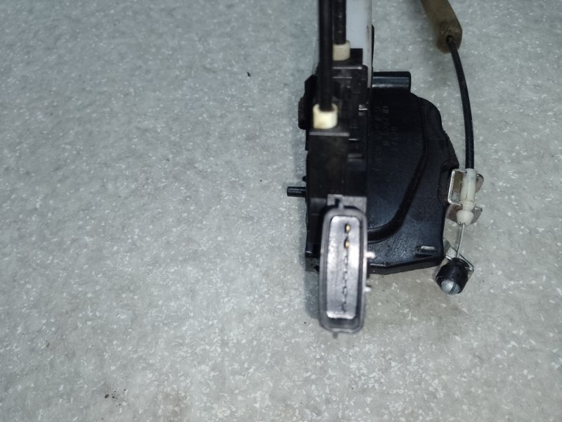 Замок двери задний левый X-TRAIL/ROGUE T32 13-20 Замок двери задний левый X-TRAIL/ROGUE T32 13-20