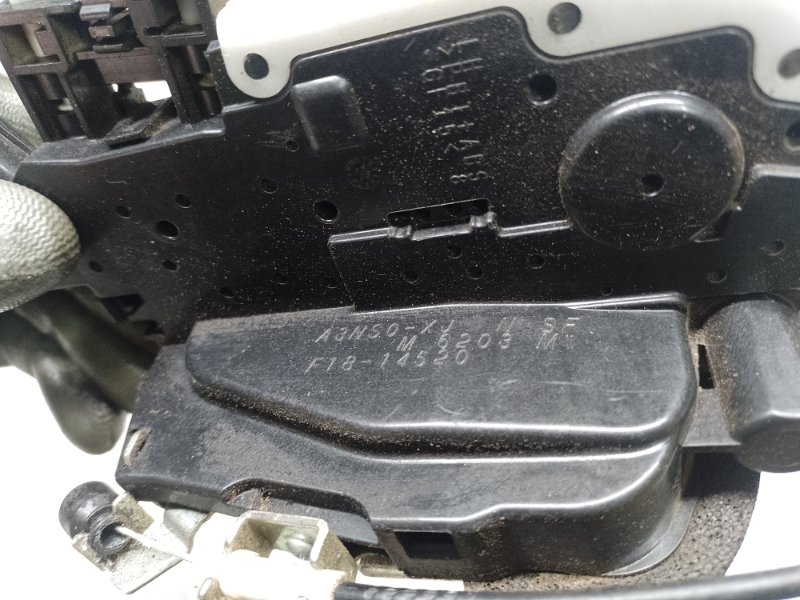 Замок двери задний левый X-TRAIL/ROGUE T32 13-20 Замок двери задний левый X-TRAIL/ROGUE T32 13-20