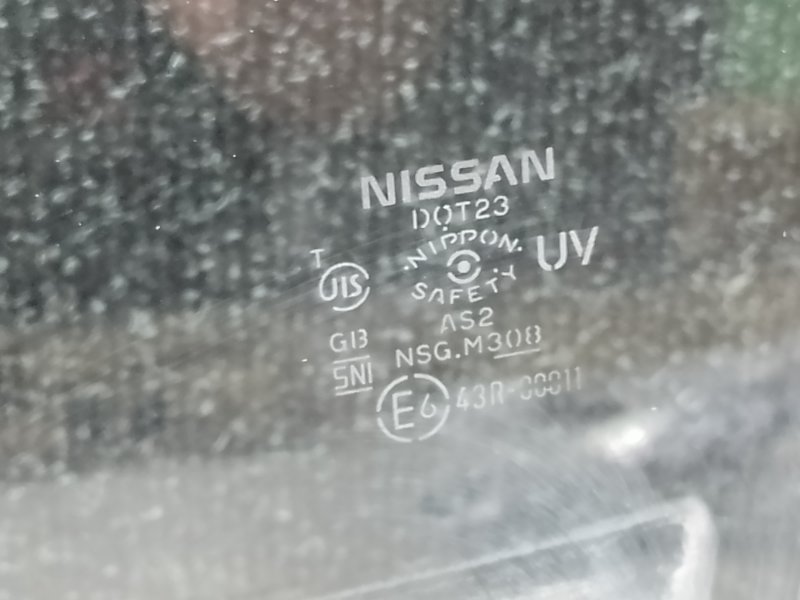 Стекло двери переднее левое X-TRAIL/ROGUE T32 13-20