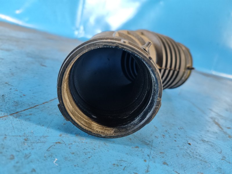 Патрубок воздушного фильтра QASHQAI/ROGUE SPORT 14-