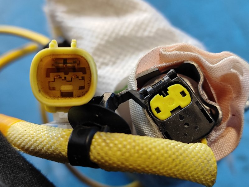 Подушка безопасности в сиденье правая MITSUBISHI OUTLANDER GF 12-