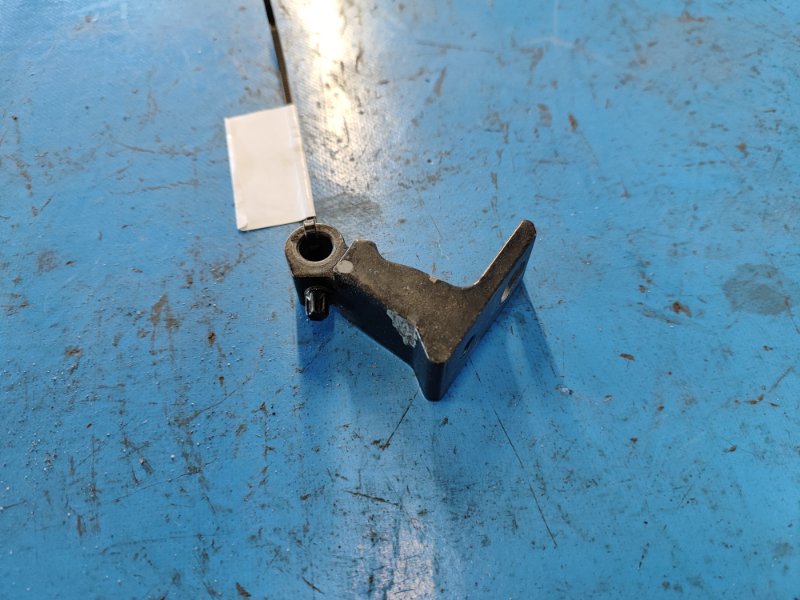 Петля двери левая A6 (C7) 11-18 2011 CGXB 3.0T