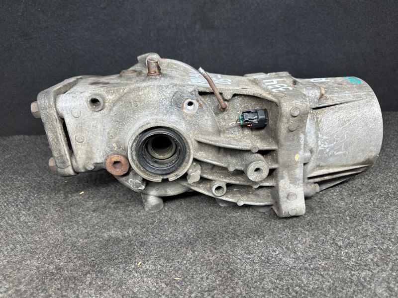 Редуктор задний RAV4 05-12