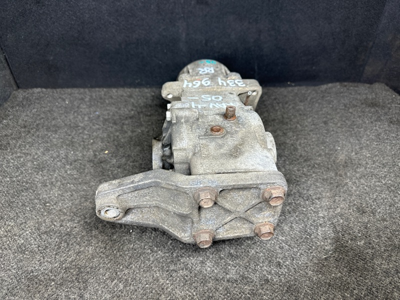 Редуктор задний RAV4 05-12