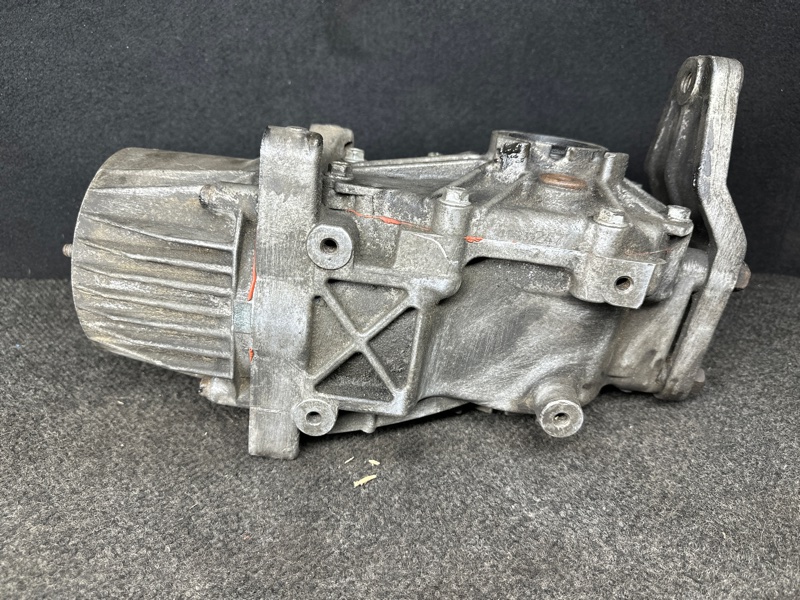 Редуктор задний RAV4 05-12