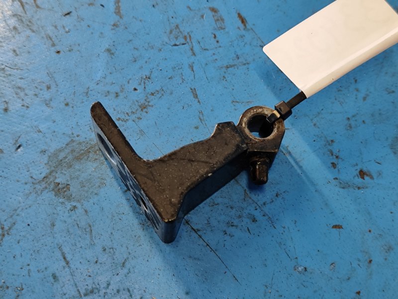 Петля двери правая A6 (C7) 11-18 2011 CGXB 3.0T