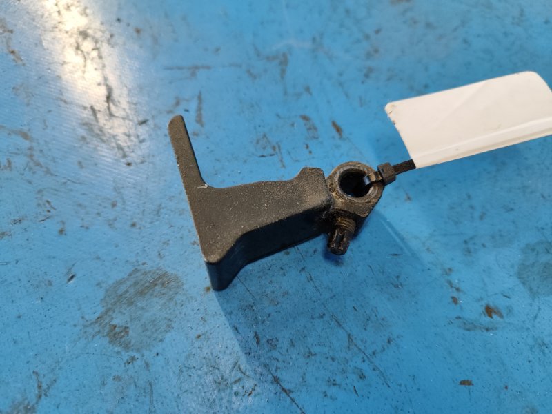 Петля двери правая A6 (C7) 11-18 2011 CGXB 3.0T