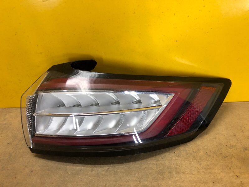 Фонарь наружный правый FORD EDGE 15-