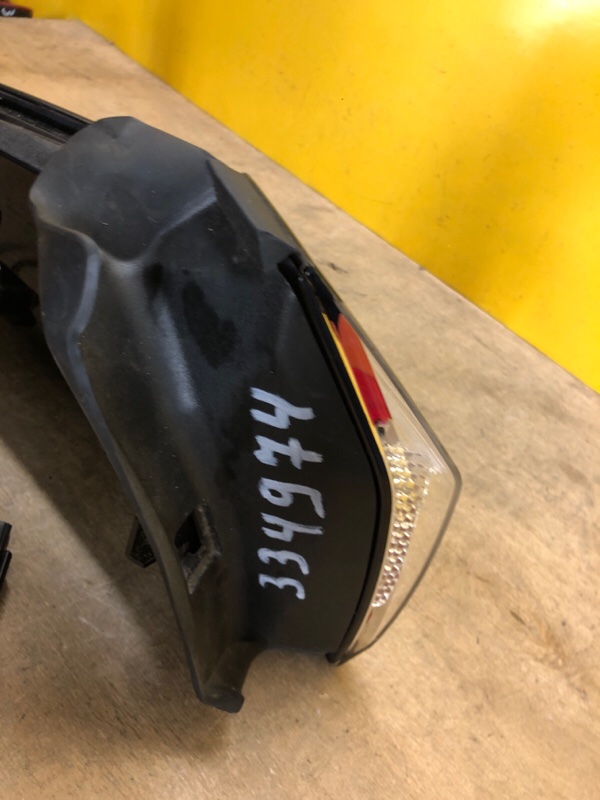 Фонарь наружный правый EDGE 15-