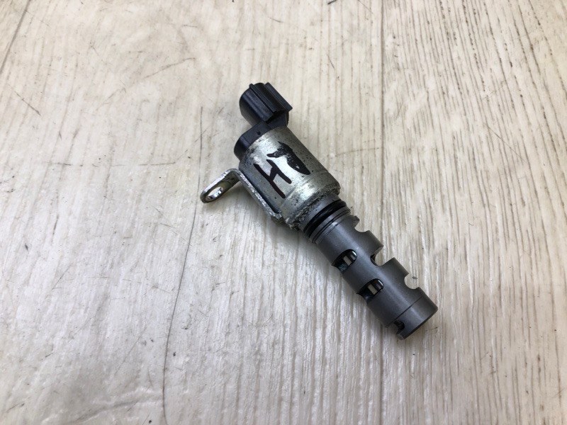 Клапан изменения фаз ГРМ правый LS460 06-12 2011 USF40 4.6
