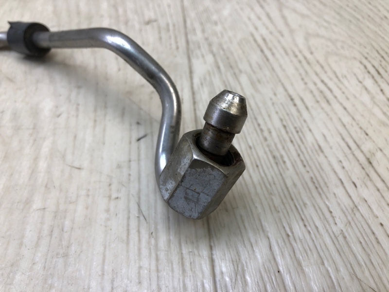 Трубка ТНВД LS460 06-12 2011 USF40 4.6