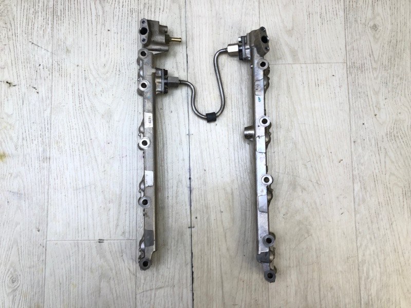 Топливная рейка LS460 06-12 2011 USF40 4.6