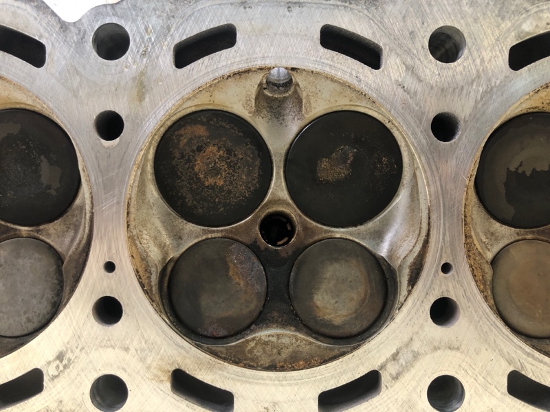 Головка блока цилиндров левая LS460 06-12 2011 USF40 4.6