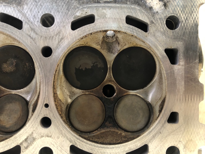 Головка блока цилиндров левая LS460 06-12 2011 USF40 4.6