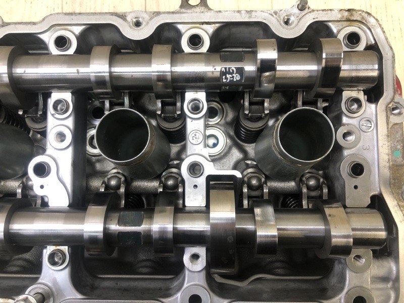 Головка блока цилиндров правая LS460 06-12 2011 USF40 4.6