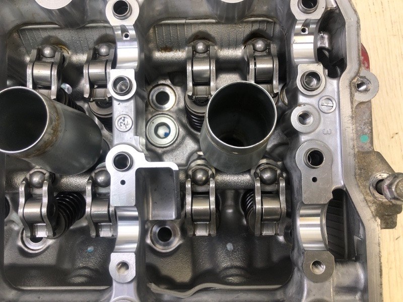 Головка блока цилиндров правая LS460 06-12 2011 USF40 4.6