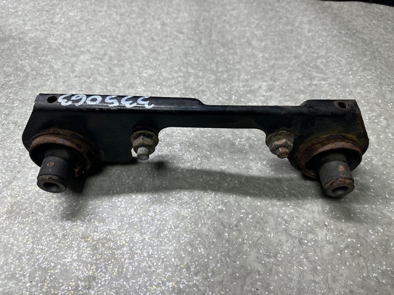 Кронштейн редуктора задний X-TRAIL/ROGUE T32 13-20