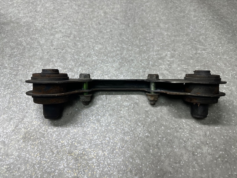 Кронштейн редуктора задний NISSAN X-TRAIL/ROGUE T32 13-20