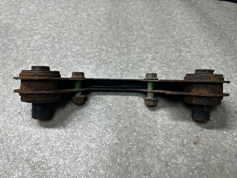 Кронштейн редуктора задний NISSAN X-TRAIL/ROGUE T32 13-20