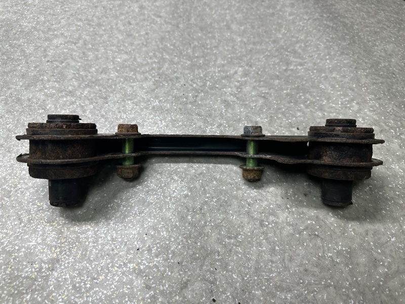 Кронштейн редуктора задний NISSAN X-TRAIL/ROGUE T32 13-20