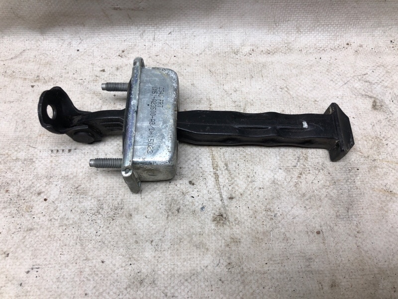 Ограничитель двери передний левый FORD FOCUS 10-18 2.0 C20HDEX