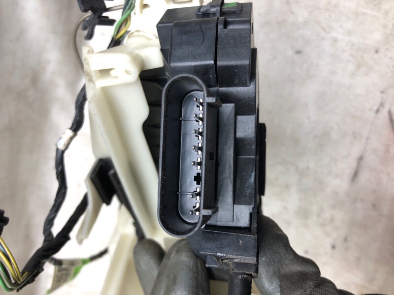 Замок двери передний левый FOCUS 10-18 2015 2.0 C20HDEX