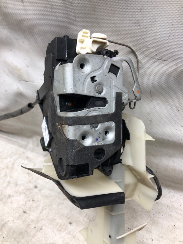 Замок двери передний левый FOCUS 10-18 2015 2.0 C20HDEX