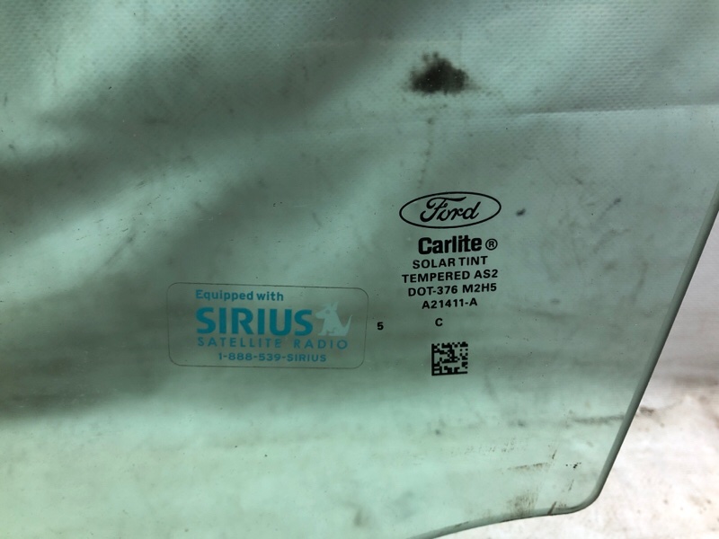 Стекло двери переднее левое FOCUS 10-18 2015 2.0 C20HDEX