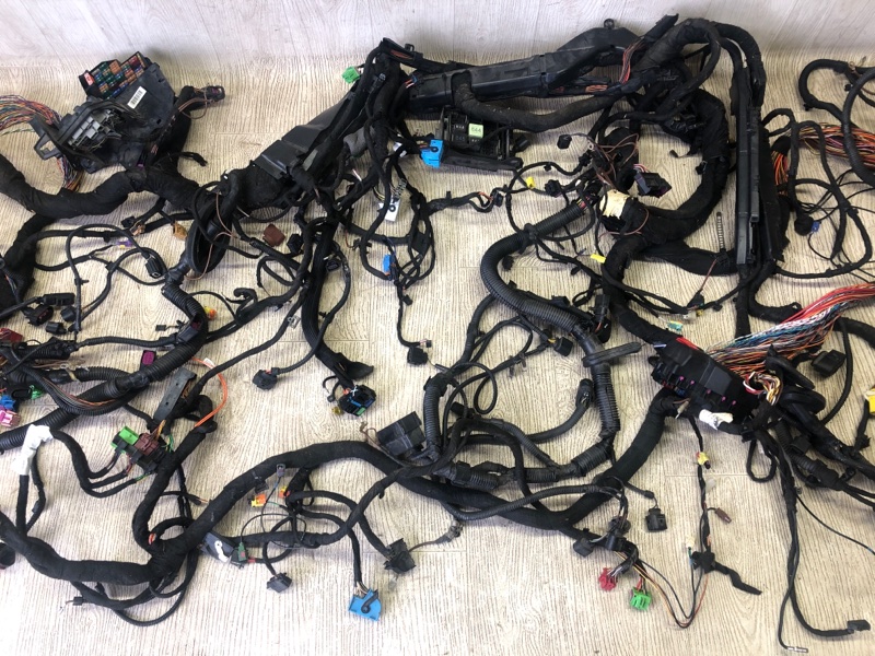 Проводка салона PORSCHE CAYENNE 10-18 958 3.0 M06.EC Проводка салона PORSCHE CAYENNE 10-18 958 3.0 M06.EC