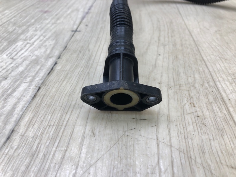 Трубка картерных газов CAYENNE 10-18 2010 958 3.0 M06.EC