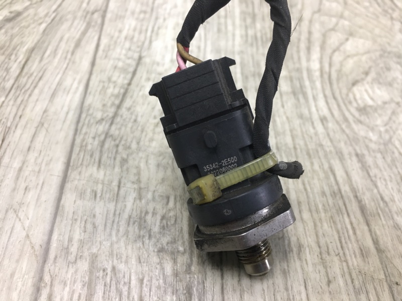 Датчик давления топлива ACCENT RB 10- 2012 RB 1.6 G4FD Датчик давления топлива ACCENT RB 10- 2012 RB 1.6 G4FD