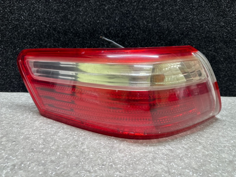 Фонарь наружный левый TOYOTA CAMRY 40 06-11 Фонарь наружный левый TOYOTA CAMRY 40 06-11