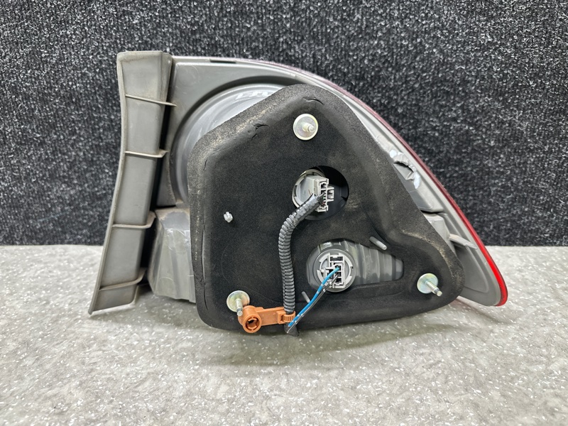 Фонарь наружный левый CIVIC 4D 06-11